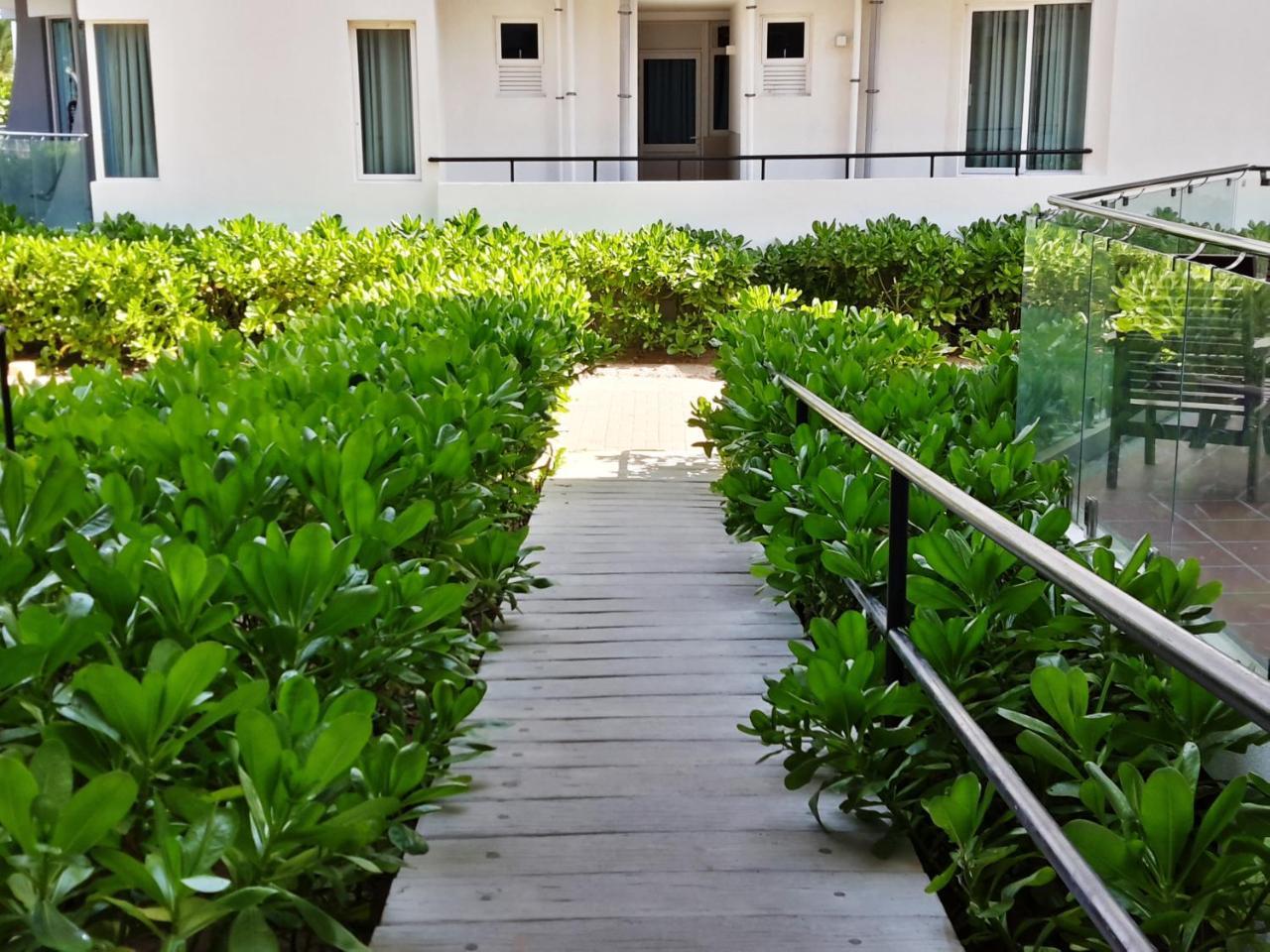 Llh 1G2 Nilaveli Ocean Front Condos Экстерьер фото